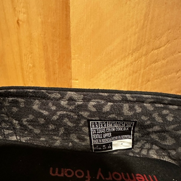 Bobs by sketchers. Black memory foam flats worn twice. - Picture 4 of 4